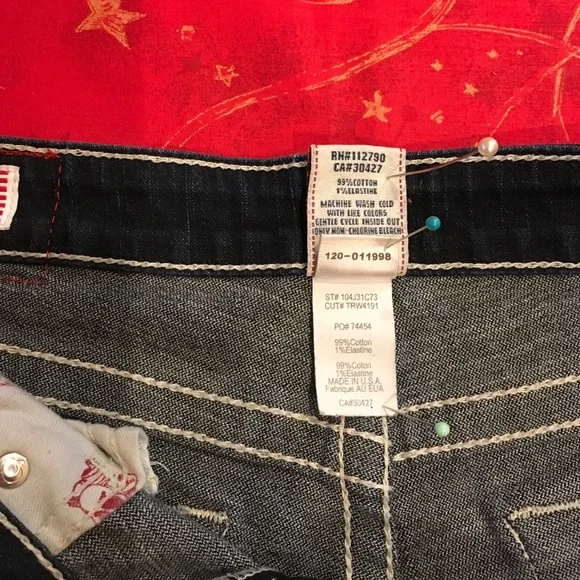 True religion jeans , on both sides Swarovski crystal - Picture 4 of 8